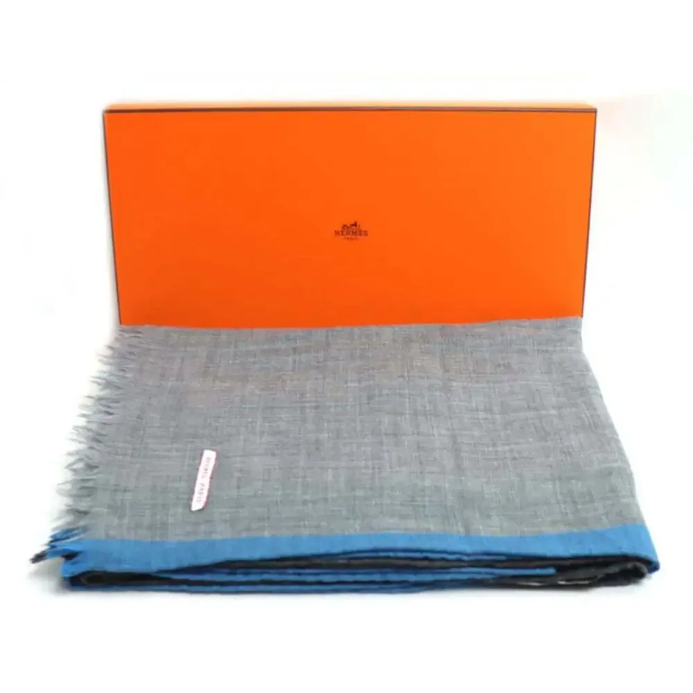 HERMES Gray Scarf